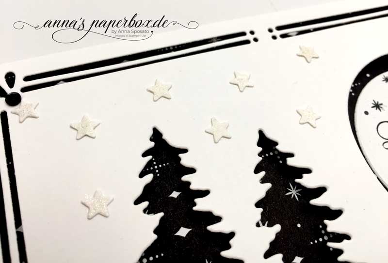 Schwarz-Weiße Weihnachtskarte mit Produkten von Stampin Up - Wie ein Weihnachtslied - Weihnachtliche Etiketten -
